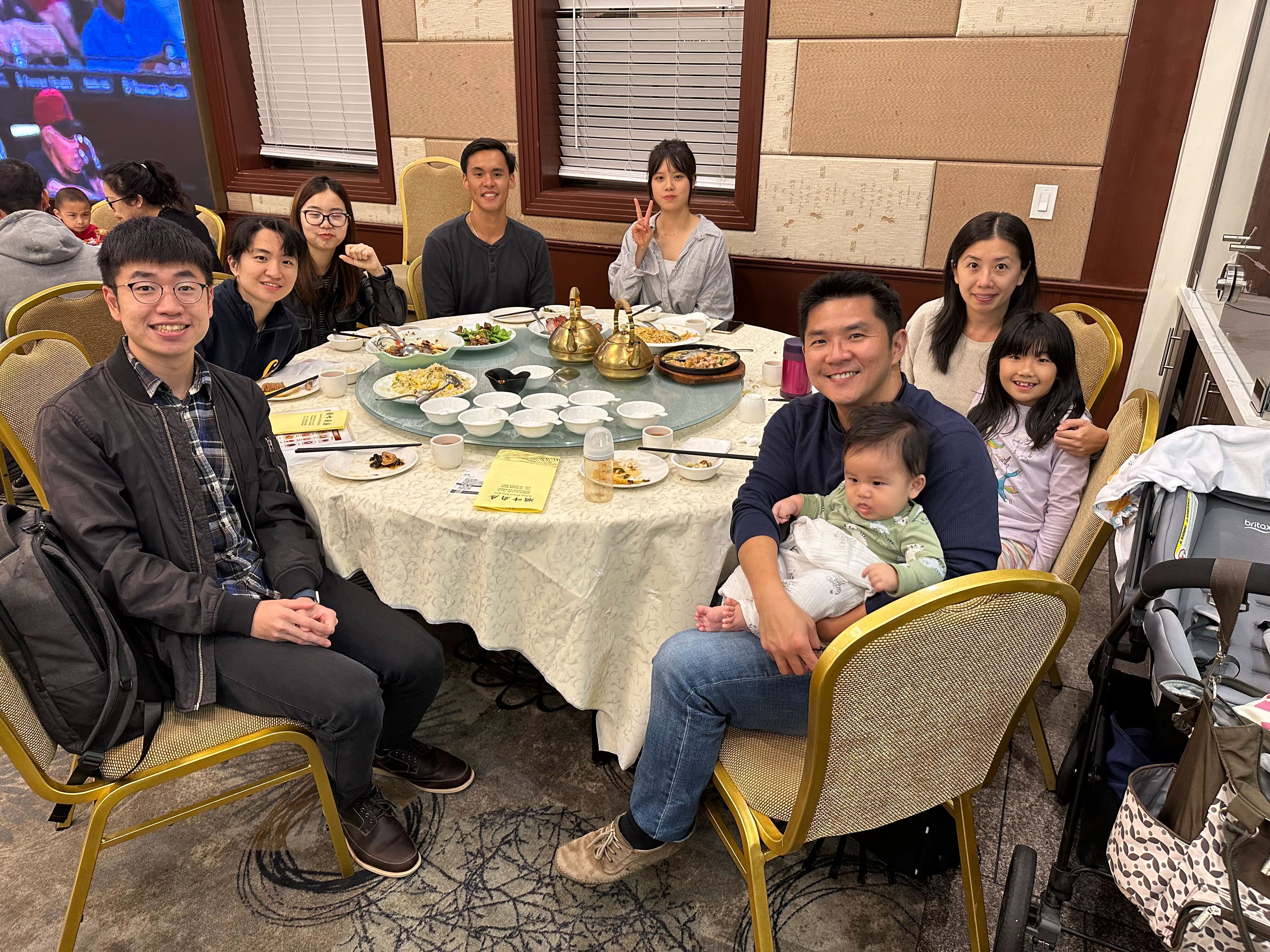 Lab dinner for visiting scholar Yan-Ting!